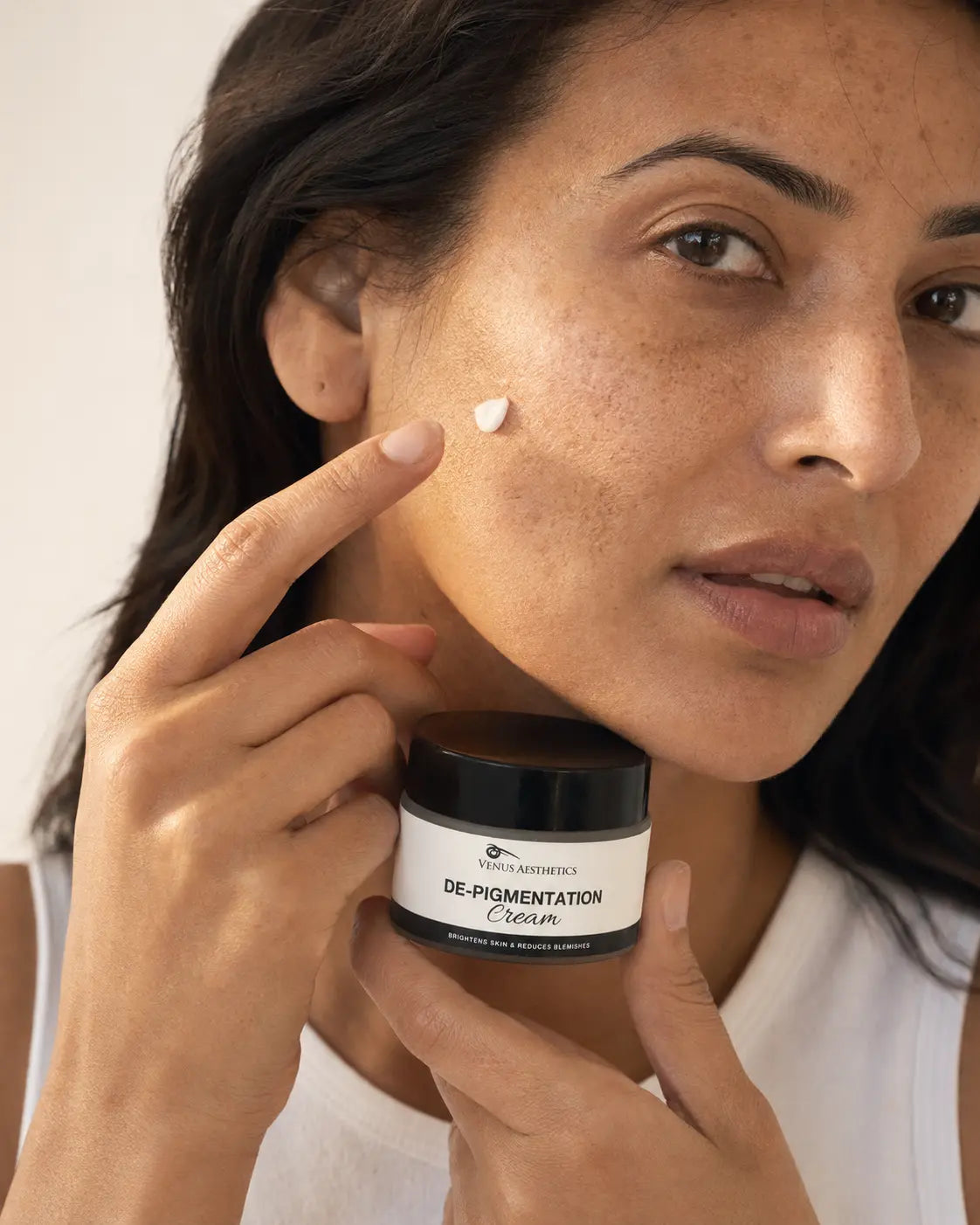 Even tone with Venus Beauty